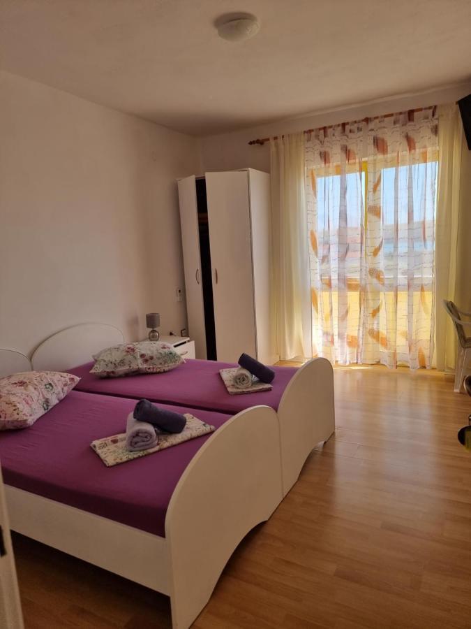Apartmani Alen Dinjiska ภายนอก รูปภาพ